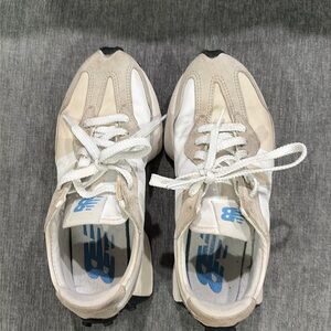 New balance 327 in pre owned condition